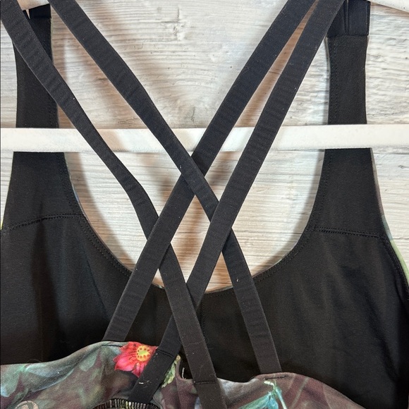 Lululemon Curious Jungle Multi/Black Energy Bra - Picture 5 of 6